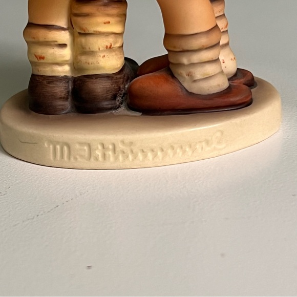 Vintage Goebel Hummel Figurine “Telling Her Secret” #196/0 - 1948 - 5” - Picture 7 of 7